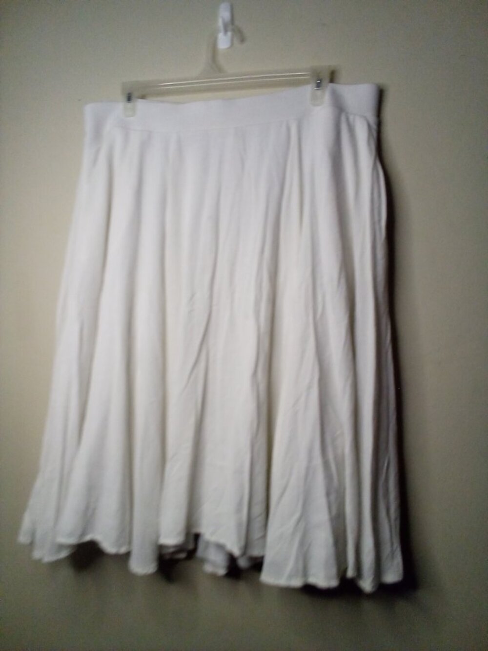 Torrid Skirt Women 3 3X Pull On Elastic Flowing Lined White - Picture 3 of 16